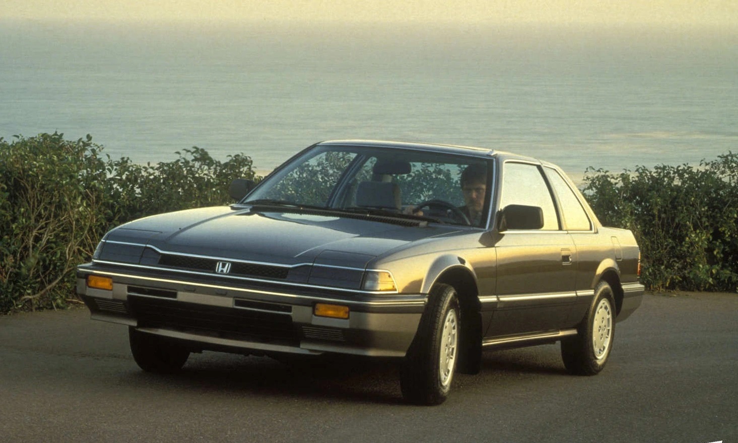 O Honda Prelude nasceu sedã e depois virou esportivo. Será que também entrará no programa? Acima, um modelo1985