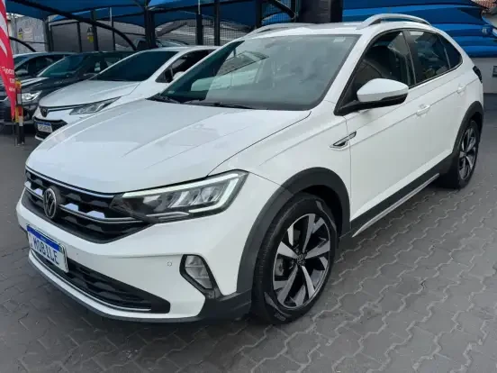 Volkswagen Nivus branco, com preço acessível até 100 mil reais, ideal para quem busca SUV compacto confortável.