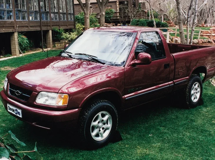 S10 mostra como os carros cresceram em 30 anos