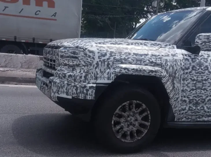 "Bruto" Jetour G700 é flagrado em testes no Brasil