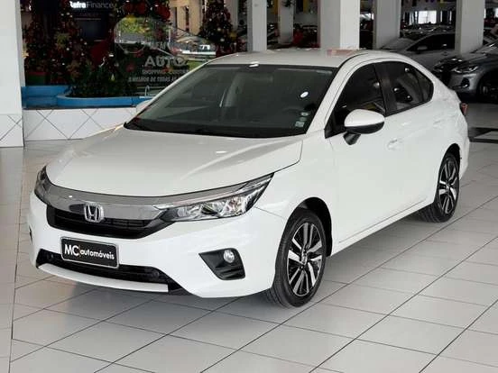 Honda City Sedan de cor branca, ideal para quem busca um carro com preço até R$ 120 mil, com design moderno e desempenho eficiente.