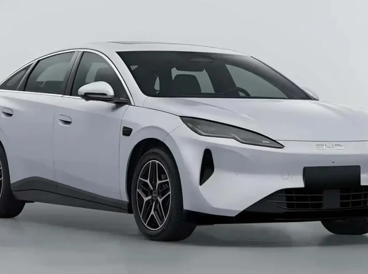 BYD Seal tem evolução impressionante na China