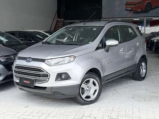 Ford EcoSport usada com preço até 60 mil reais em ótimo estado de conservação em concessionária, ideal para quem busca um SUV compacto e econômico.
