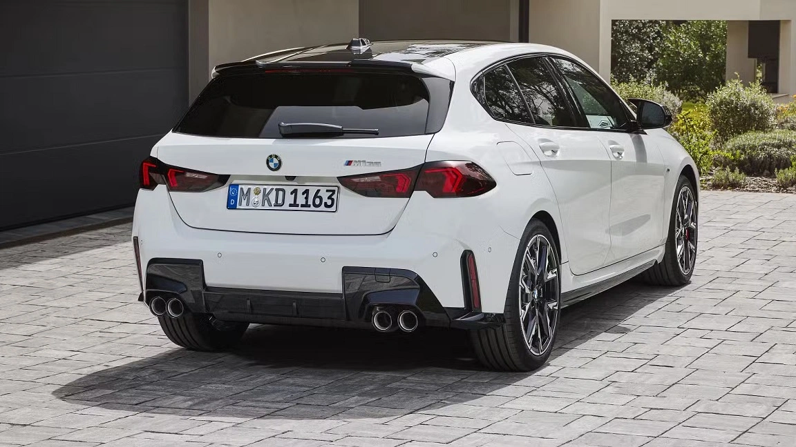 BMW M135i 2026