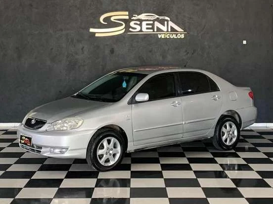 Toyota Corolla usado à venda por até 30 mil reais em ótimo estado, com preço acessível.