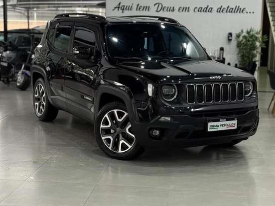Jeep Renegade preto em excelente estado para venda por até 90 mil reais. Carro compacto, robusto, com design moderno e excelente desempenho para quem busca economia e qualidade. 
