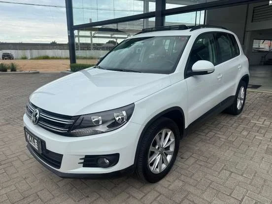Volkswagen Tiguan branco em destaque, SUV espaçoso e confortável com preço até 90 mil reais, ideal para quem busca qualidade e excelente custo-benefício.