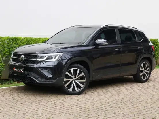 Volkswagen Taos preto, SUV compacto com design moderno, motor eficiente, excelente desempenho e preço acessível até 200 mil reais.