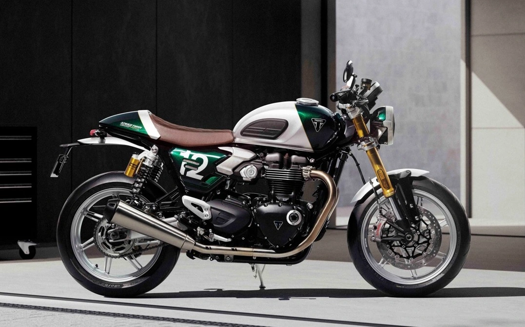 Triumph Speed Twin 1200 Cafe Racer 12