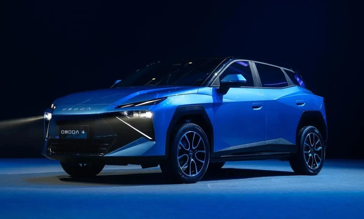 Omoda 4