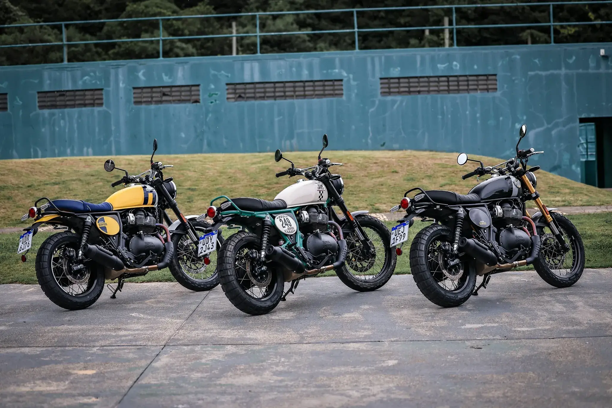 Royal Enfield Bear 650 Estáticas (7)