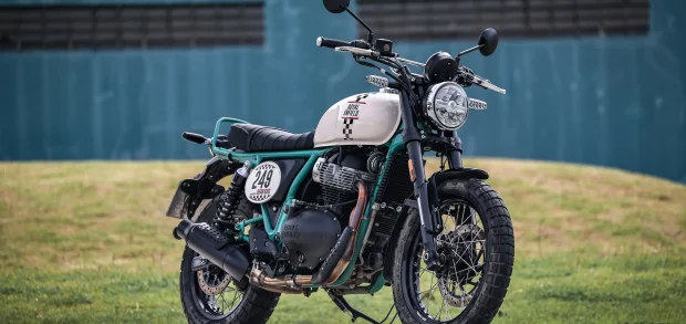 Royal Enfield Bear 650 Estáticas (2)