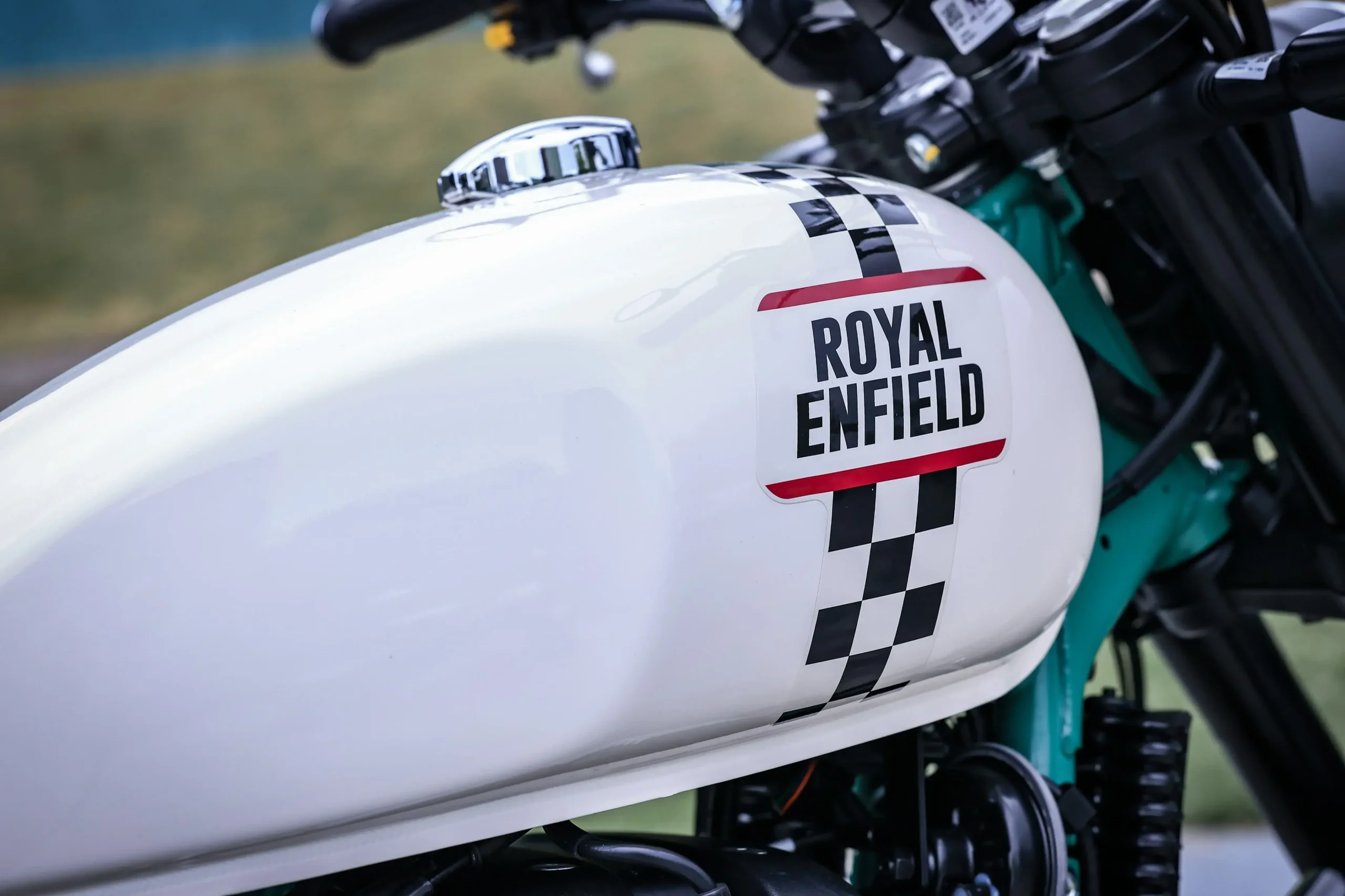 Royal Enfield Bear 650 Detalhes (20)