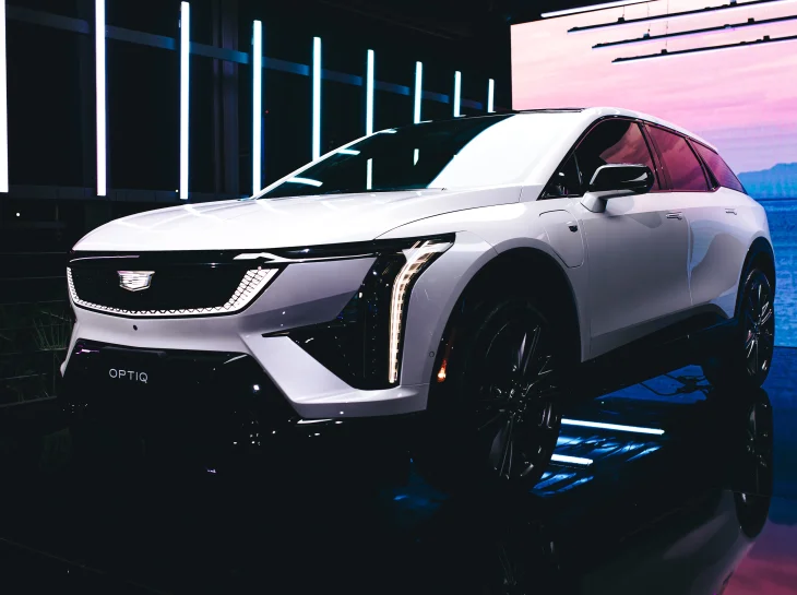 Cadillac chega ao Brasil no final de 2026