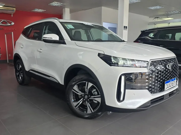 Yaris Cross e Tiggo 5X aprontam novamente em abril