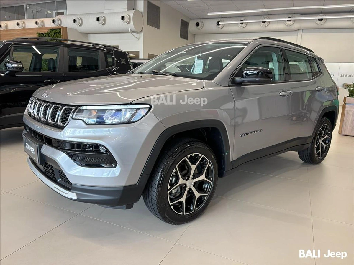 Jeep Compass tem preço de SUV compacto após desconto de mais de R$ 35 mil