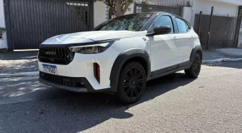 Pulse Abarth não é racional, e isso é ótimo