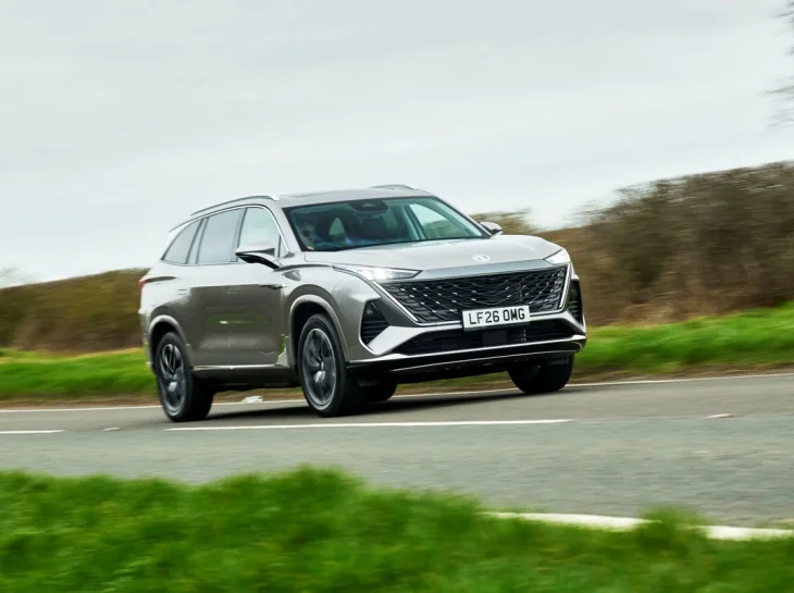 SUV híbrido da MG seria pesadelo do Commander