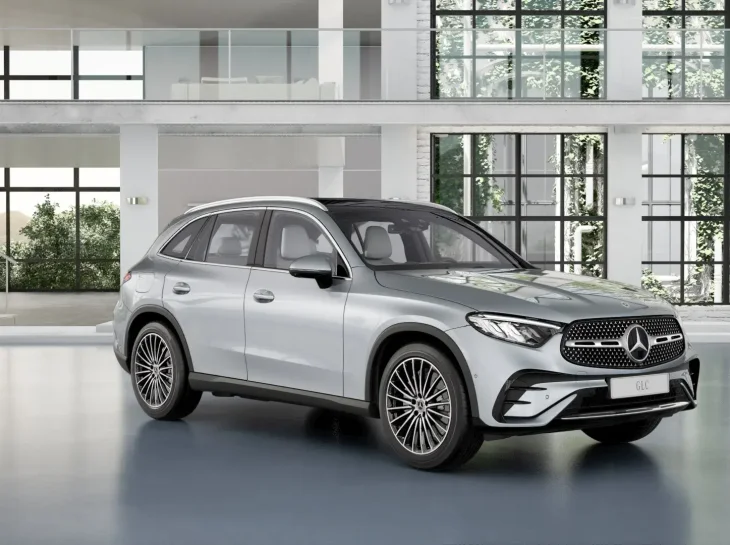 Mercedes GLC 300 estreia com novidade audível