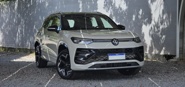 Volkswagen Tiguan R Line 2026 lidera o ranking dos carros blindados mais buscados na Webmotors