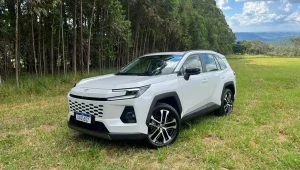 Novo RAV4 chega ao Brasil em maio por valores entre R$ 317 mil e R$ 350 mil