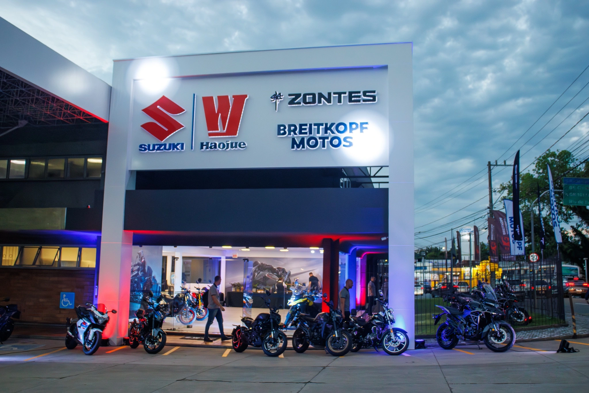 Com nova parceria, as marcas Suzuki, Haojue, Zontes, Kymco e Hisun ganham quatro novas lojas em Santa Catarina