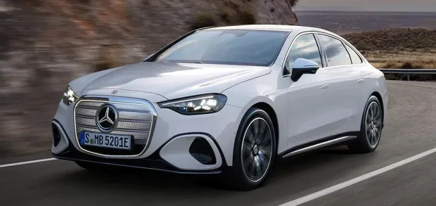 Mercedes Classe C elétrico é apresentado com 762 km de autonomia