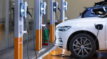 Entenda as diferenças entre cada tipo de carregador de carro elétrico