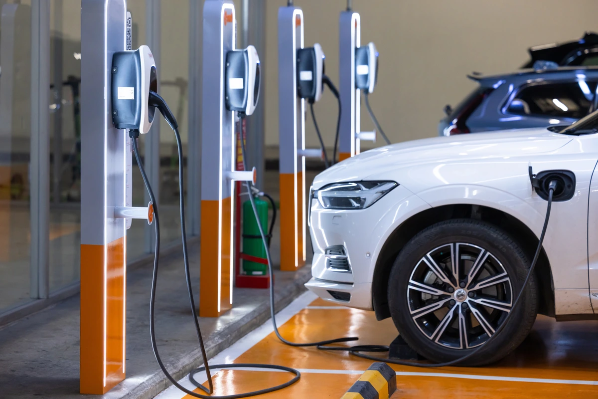 Entenda as diferenças entre cada tipo de carregador para carro elétrico