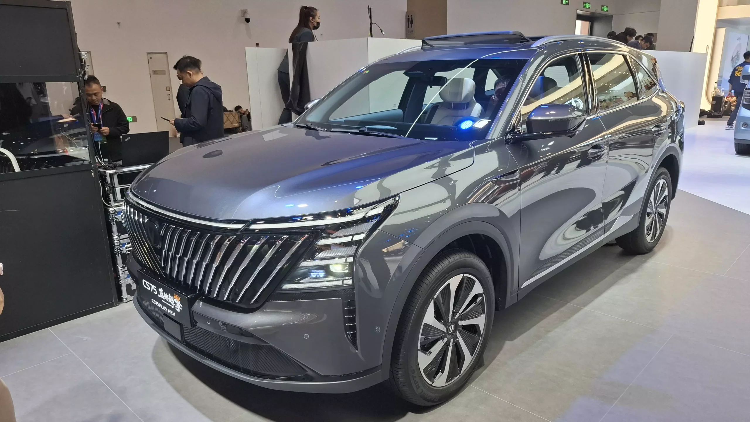 Changan CS55 e 75 devem ganhar produção local e ter motor flex