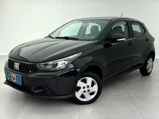 Fiat Argo zero km em excelente estado, com preço acessível até 100 mil reais, ideal para quem busca um carro econômico e moderno.