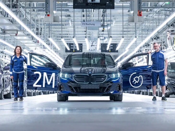 BMW chega a 2 milhões de elétricos produzidos