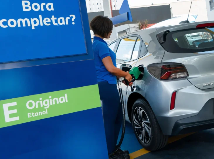 Chevrolet Onix terá novas versões 100% etanol
