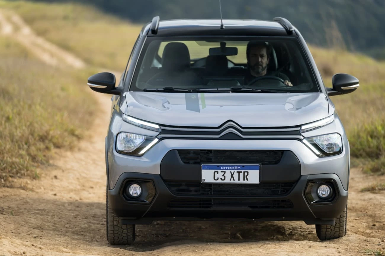 Citroen C3 Xtr 2025 Cinza Frente Estatico Offroad