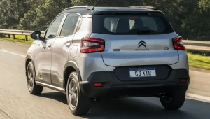 Citroen C3 Xtr 2025 Cinza Traseira Movimento Estrada