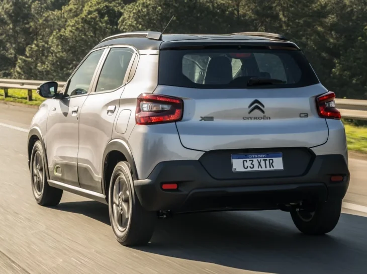 Citroën C3 XTR é espaçoso e mais caro que rivais