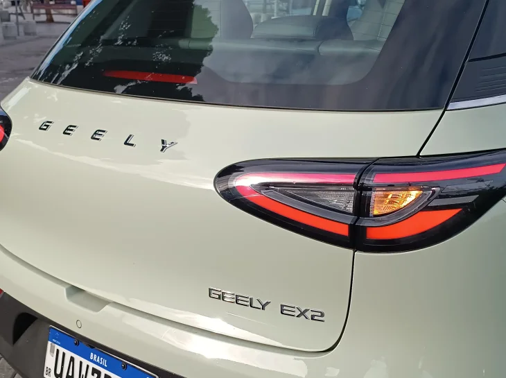Geely completa 1º ano de Brasil e bate recorde