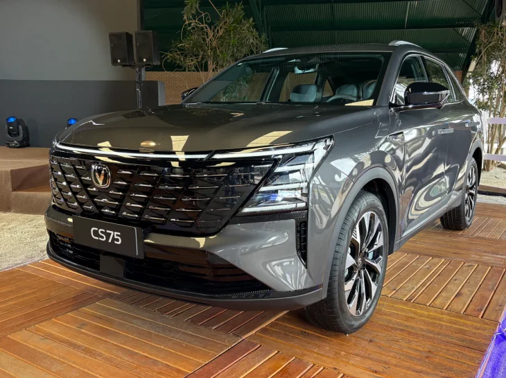 CS75: 3 motivos para comprar e 3 para pensar bem