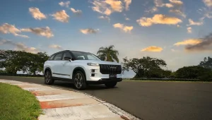 SUV híbrido plug-in Jaecoo 7 SHS com foco em tecnologia de bateria