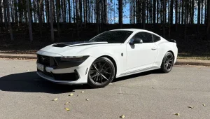 Ford Mustang Dark Horse