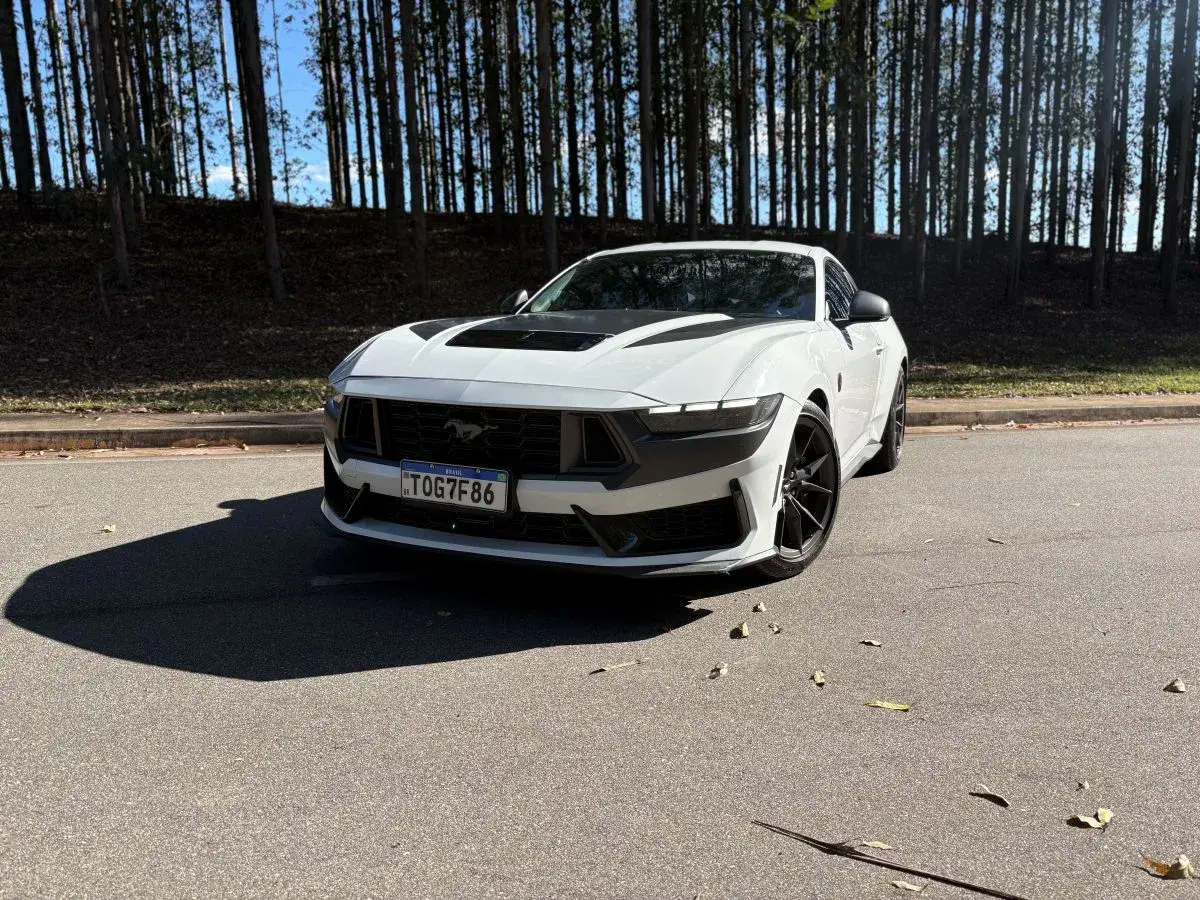 Ford Mustang Dark Horse