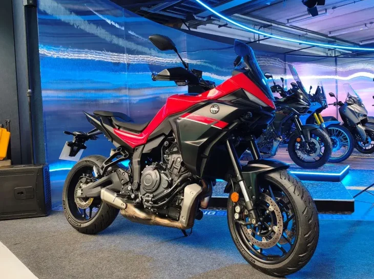 Yamaha Tracer 7 e R7 chegam ao Brasil