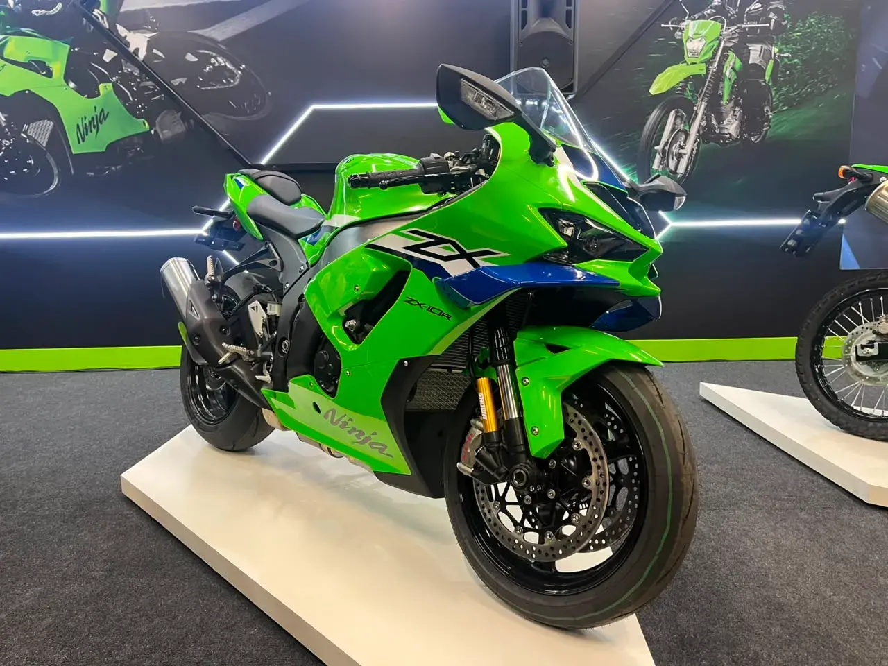 Kawasaki Nx 10r 02