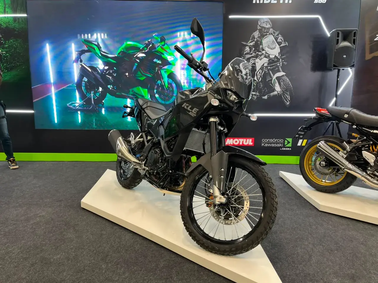 Kawasaki Klx 230 02