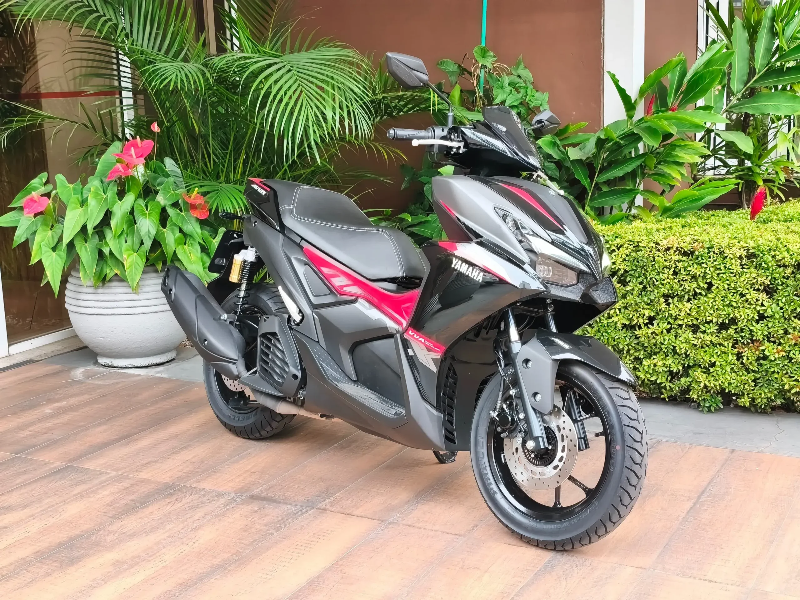 Yamaha Aerox 160 (1)