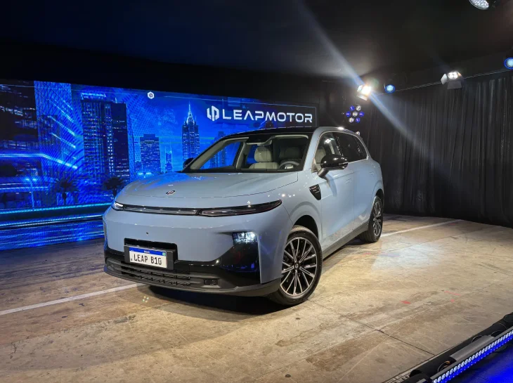 Leapmotor arma três lançamentos para o Brasil