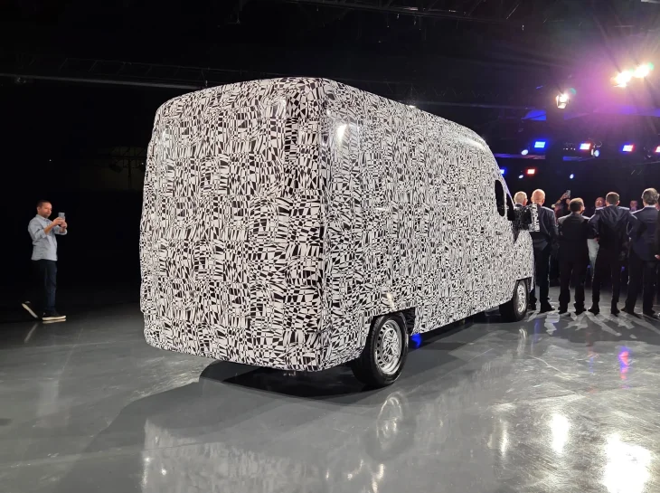 VW Caminhões vai entrar no segmento de vans