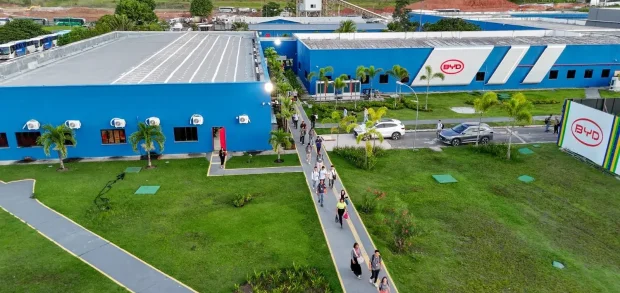 Fábrica Da Byd Em Camaçari